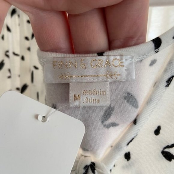 Finn's Grace Medium top - Picture 5 of 6